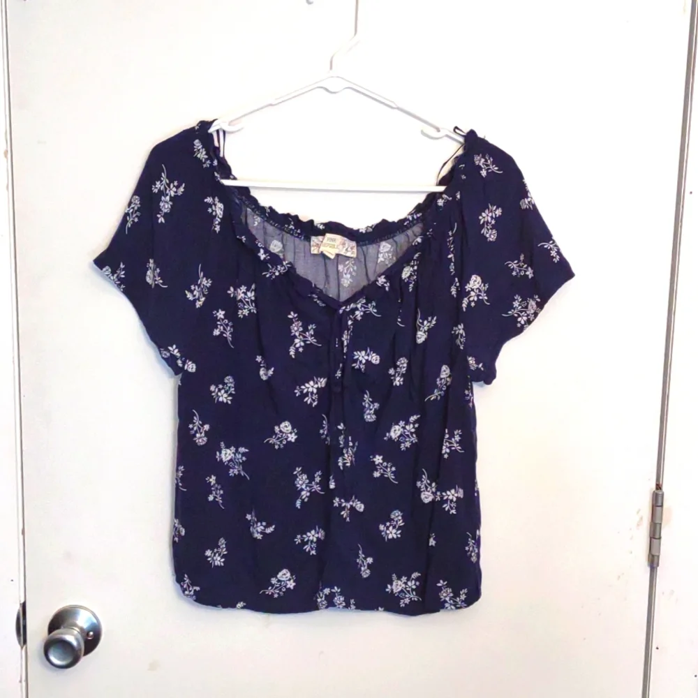 Pink Republic blouse, size medium